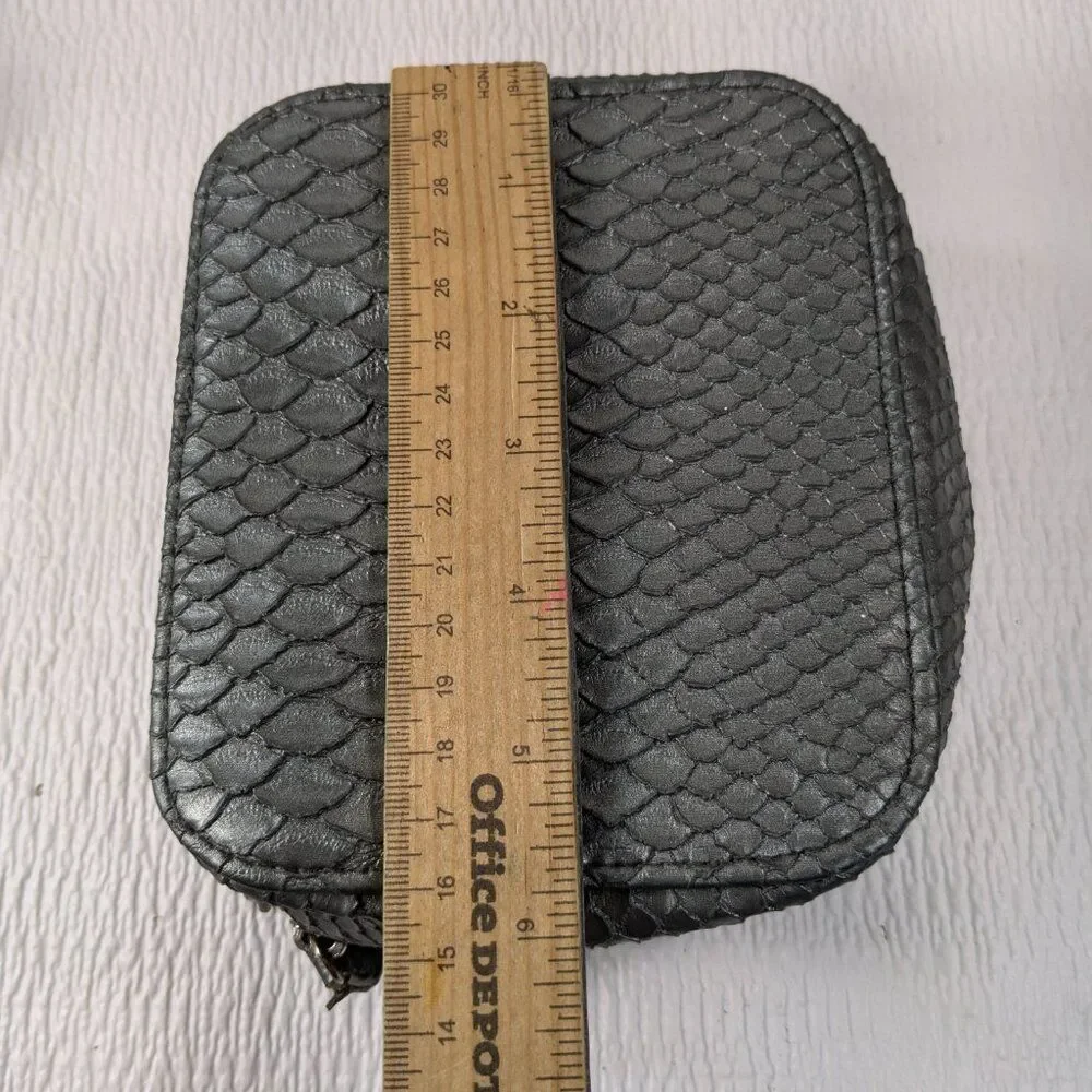 Trish McEvoy‎ Makeup Planner binder silver alligator crocodile travel case